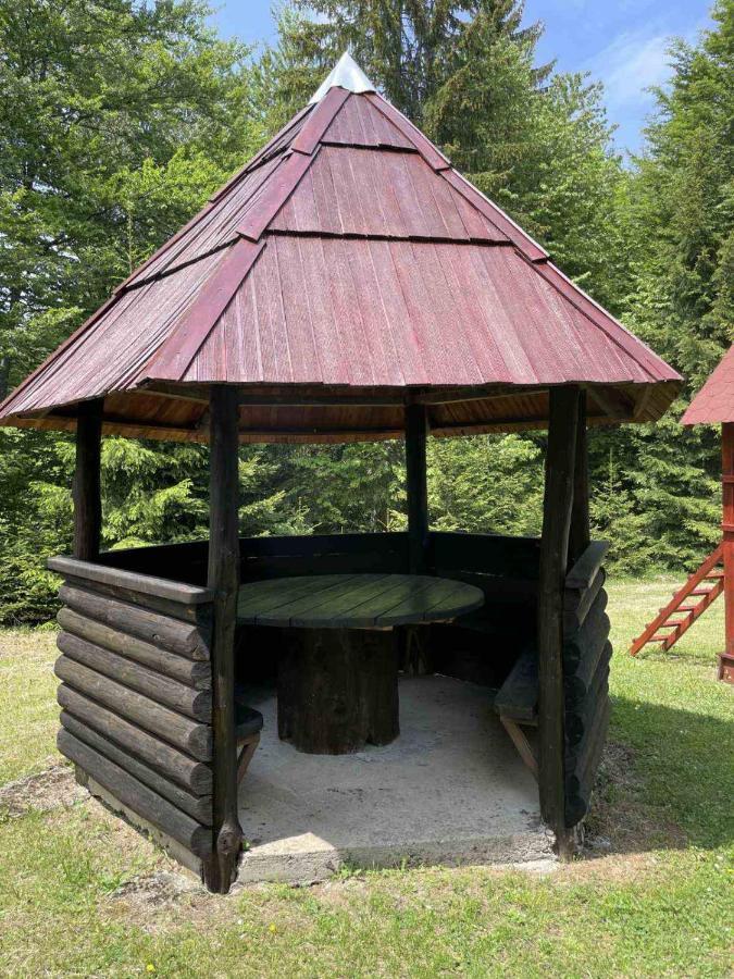 Vikendica Na Sokolini Villa Gornja Koprivna Bagian luar foto